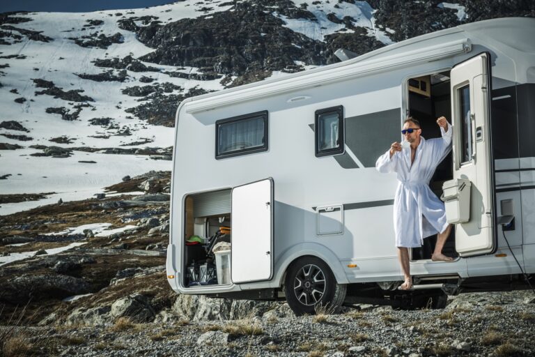 Przeprowadzka do kampera – jak się spakować i przygotować na podróż?